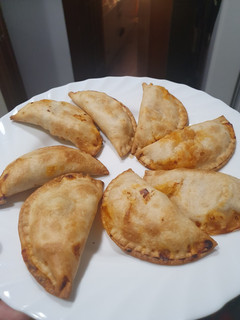 Una foto de Empanadillas de atún, huevo, pimiento y olivas