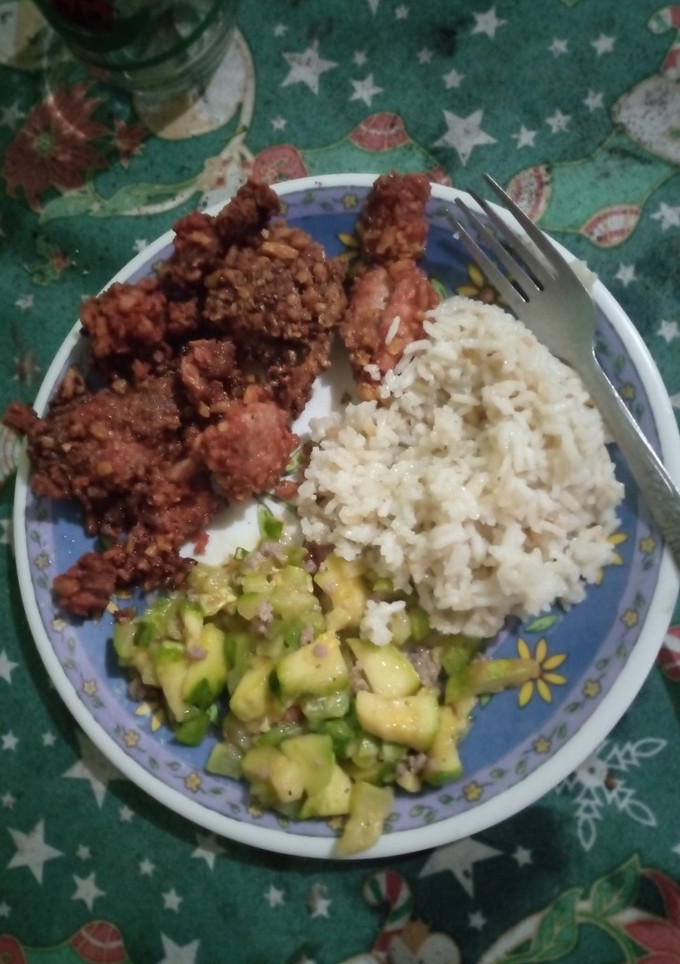 Una foto de Pollo con doritos