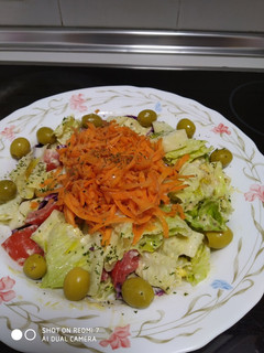 Una foto de Ensalada multicolor