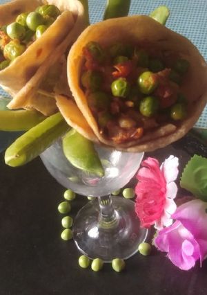 A picture of আলু মটরশুঁটির রতরকারিদিয়ে টেকোস.