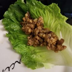 A picture of Lettuce pork wrap.