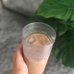 A picture of Es Kopi Susu Creamy mirip An*mo.