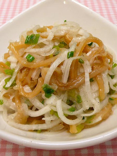 鹽蔥銀絲海蜇皮 ☆ 海蜇皮冷盤2☆ 的食譜成品照片