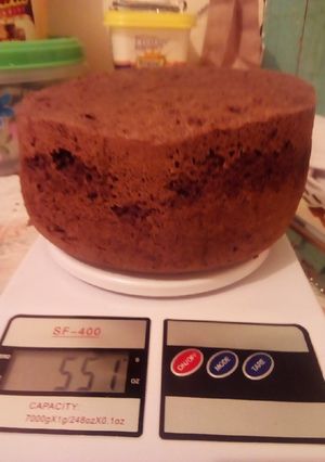A picture of Simple ½kg black Forest in meko gas.