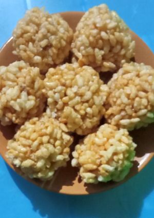 মুড়ির মোয়া (murir moa recipe in Bengali) রেসিপির প্রধান ছবি