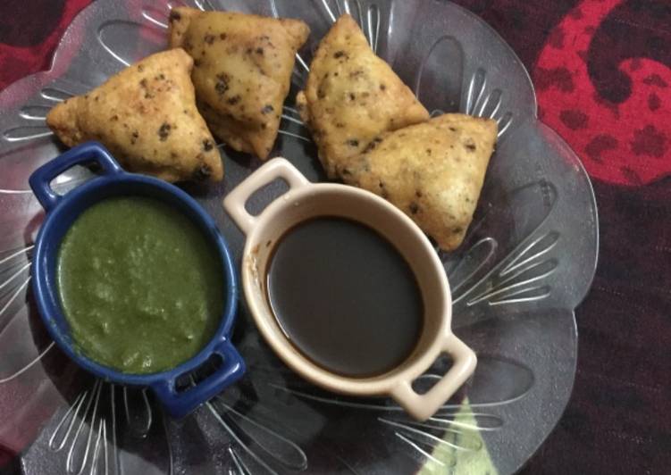 Recipe of Ultimate Matar methi samosa