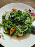 Tumis pucuk labu kuning