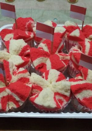 Foto resep Bolu Kukus Santan Merah Putih 17 Agustusan