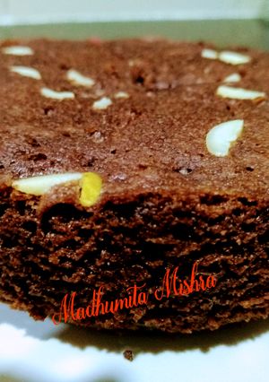 A picture of Chocolate and Nuts Cake.