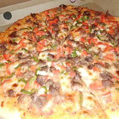 Beef pizza A picture of Beef pizza.