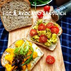 รูปของ Egg and Avocado Sandwich