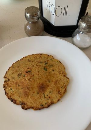 મેથી ની ભાખરી (Methi Bhakri Recipe In Gujarati) રેસીપી મુખ્ય ફોટો
