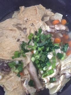 Foto resep Sop ceker kembang tahu