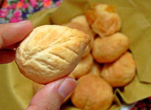 Hình của món BÁNH DỨA ĐÀI LOAN (ct vỏ sữa chua).