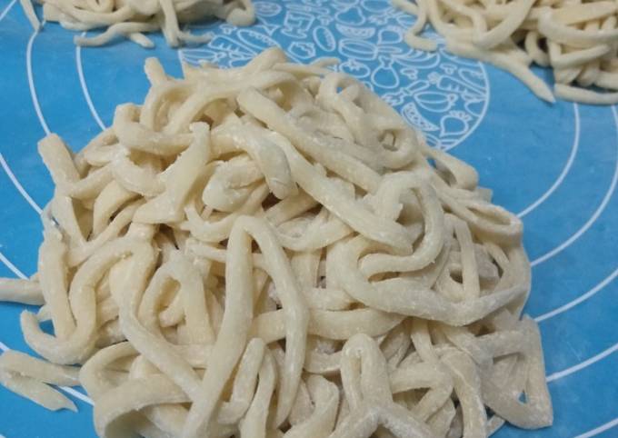 Anti Ribet, Membuat Mi kenyal homemade tanpa telur dan alat Wajib Dicoba