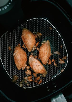 รูปของ เมนูสู้ไวรัส ไก่กระเทียมทอดเกลือ (ไร้น้ำมัน)