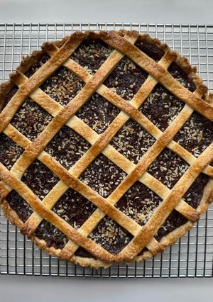 A picture of Quince Tart (Pasta Frola).