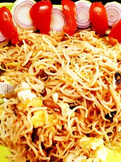 এগ চাউমিন(egg chow mein recipe in Bengali) রেসিপির প্রধান ছবি