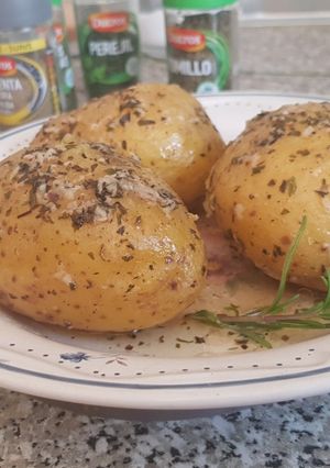 Foto principal de Patatas Asadas al aroma de vino blanco