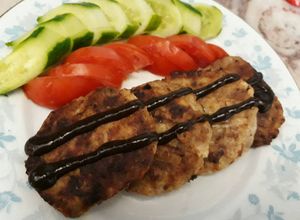 صورة لوصفة برغر الدجاج العراقي...رهيييييب😋