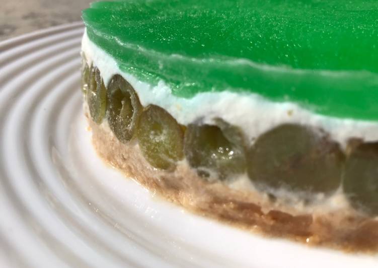 Recipe of Any-night-of-the-week Tarta de uvas 🍇