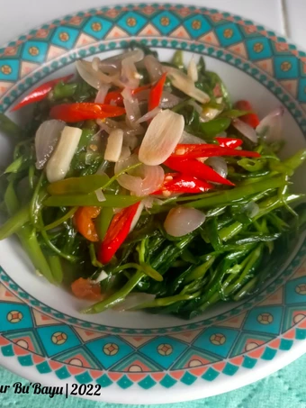 Langkah Mudah untuk Membikin Resep Tumis Kangkung Saos Tiram yang Uenak Anti Ribet, Bisa Manjain Lidah