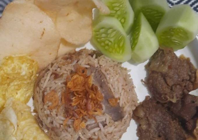 Bagaimana Membuat Nasi Samin Sederhana (Using a Rice Cooker), Lezat Sekali