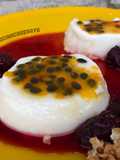 Panna Cotta de yogurt y Maracuyá light fit y Saludable. Ig; @cocinacaseraya