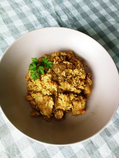 Una foto de Arroz con carne de cerdo🥘