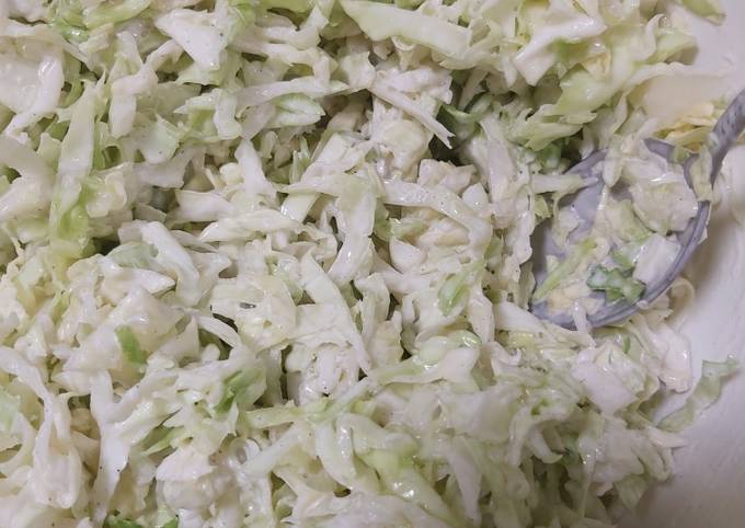 Keto coleslaw