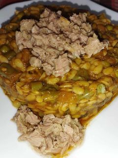 صورة لوصفة لسان العصفور بالخضار والتونة مع صلصة الطماطم 🍅 🍅 🫶🫶🫶🫶
