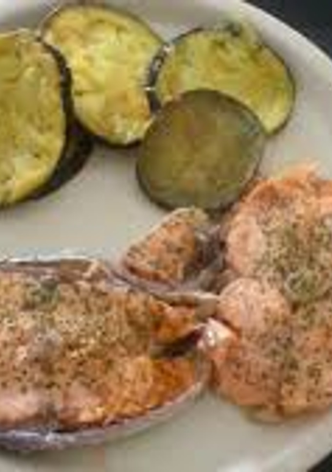 Una foto de Salmón en microonda