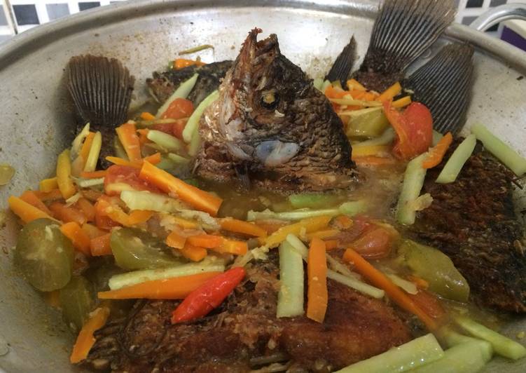 Bumbu memasak Ikan Gurame Bumbu Acar Kuning Lezat