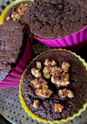 Una foto de Brownie de manzana sin harina