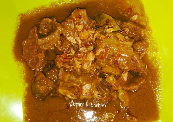 Semur daging sapi sederhana