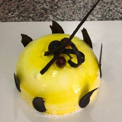 A picture of Mango gel cake.