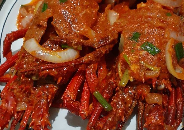 Resep Lobster Saos Padang yang Menggugah Selera