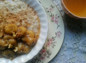 Una foto de Leche de Coco con Avena y Plátano Caramelizado
