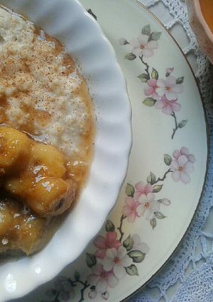 Una foto de Leche de Coco con Avena y Plátano Caramelizado