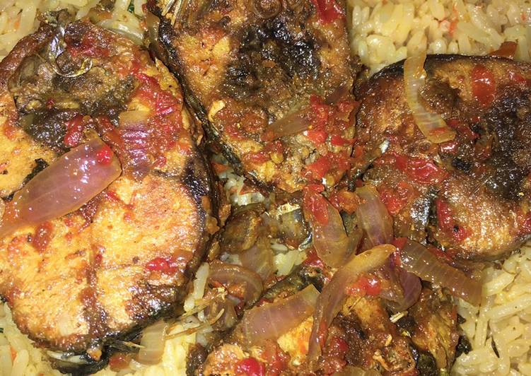 Recipe: Tasty Local jellof rice with peppered fish This is A Recipe That Has Been Tested  From Best My Grandma's Recipe !!