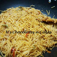 A picture of Hakka noodles.