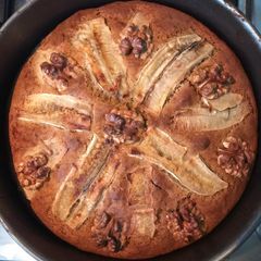 A picture of Banana Walnut Whole Wheat Cake.