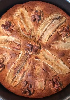A picture of Banana Walnut Whole Wheat Cake.