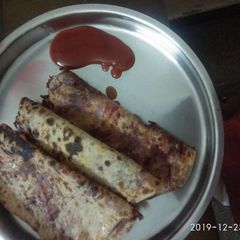 A picture of Beetroot paratha.