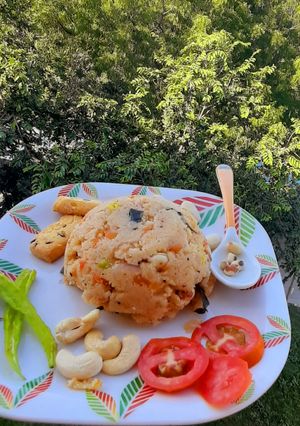 उपमा (upma recipe in Hindi) रेसिपी मुख्य फोटो