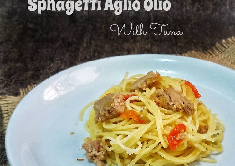 Spaghetti Aglio Olio With Tuna