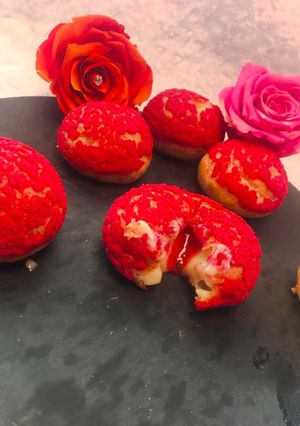 Une photo de Choux Vanille framboise