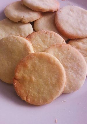 A picture of Vanilla cookies.