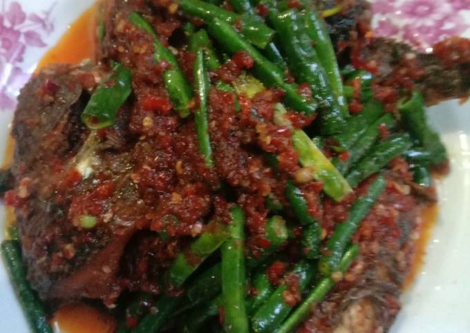 Sambal ikan kacang panjang