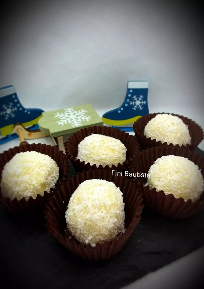 Una foto de Trufas de coco y almendra Navidad (Raffaello)